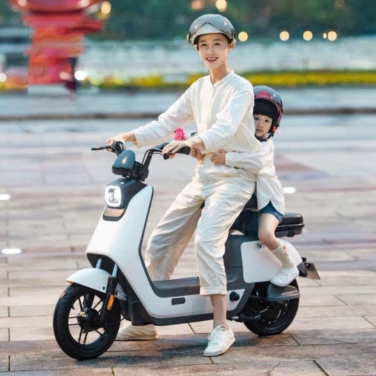 Xe điện QV1